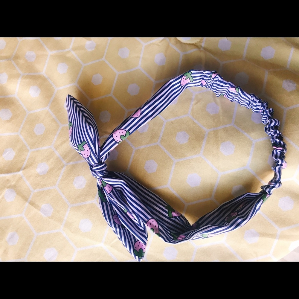 Adorable strawberry head band!